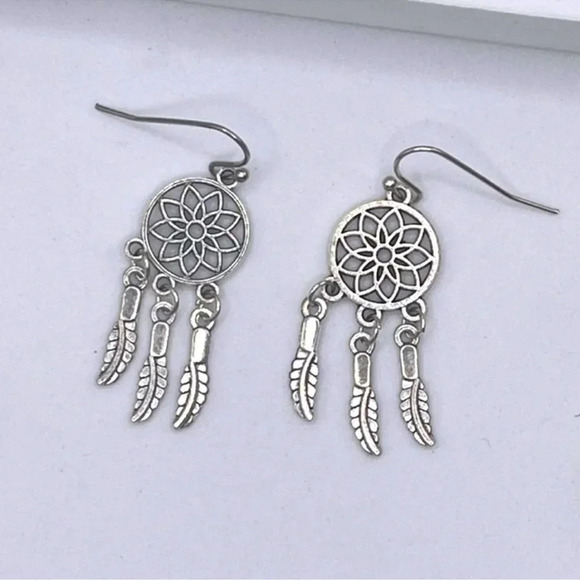 Silver Dream Catcher Earrings - Picture 3 of 3